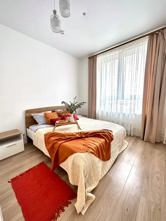 Светлая уютная трехкомнатная квартира