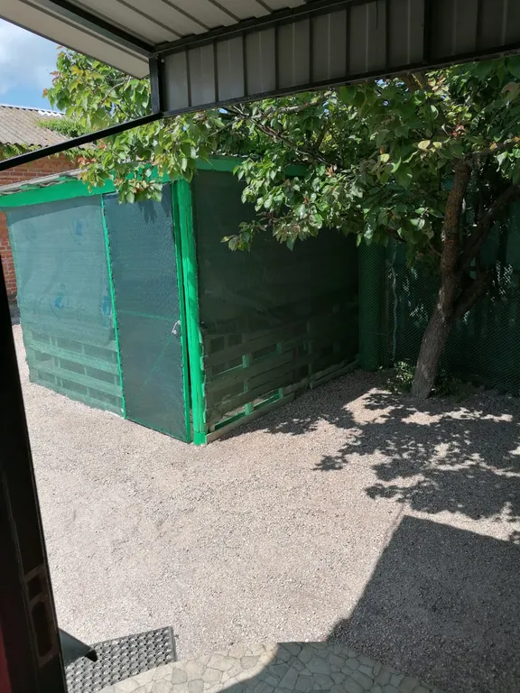 Дом с отдельной территорией