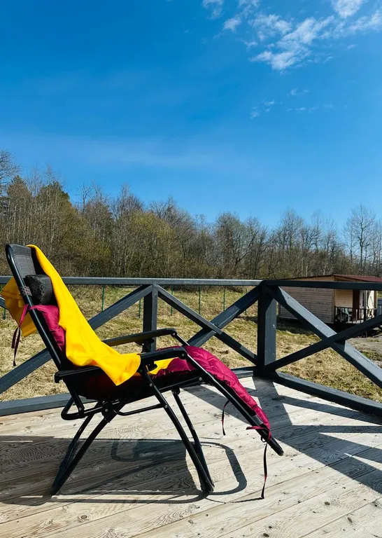 А-фрейм на берегу озера