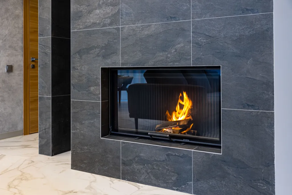 Квартира с 3 спальнями, камином с живым огнём и видом на горы