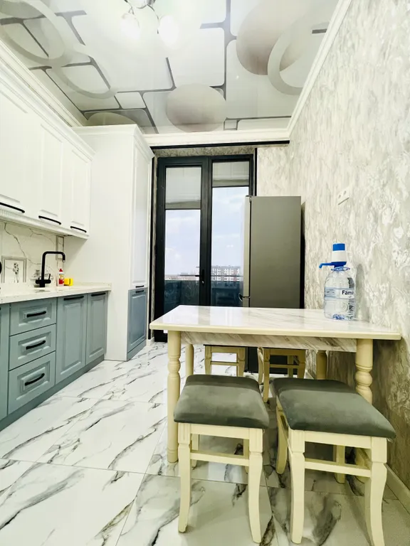 Новая Чистая Уютная С панорамными окнами В развитой локации