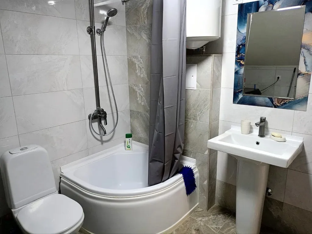 Квартира Квартира Уютная мансарда около моря — Сухум