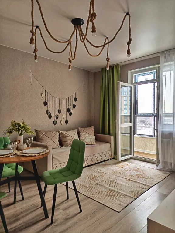 Светлая квартира рядом с ТЦ «Премьер» от Kravc Group