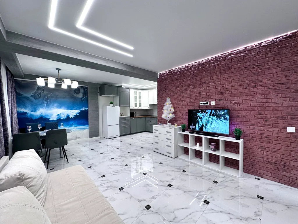 3-комнатная Люкс на Энтузиастов