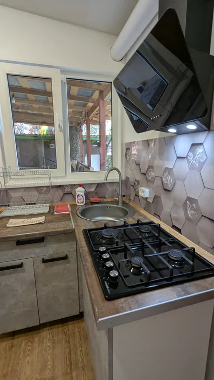 Дом рядом с парковой зоной