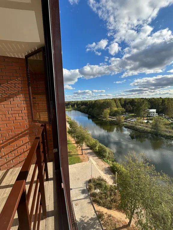 Квартира с видом на пруд и лес