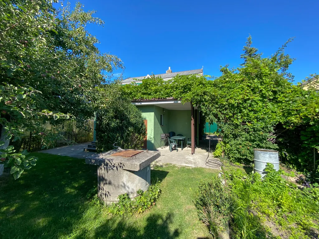 Уютный дом в тихом месте, рядом с морем