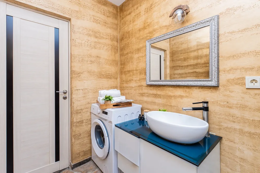 Стильная квартира с балконом у Площади Республики