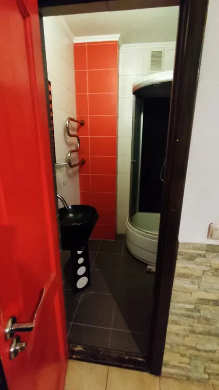 Просторная квартира в новом доме, центр города