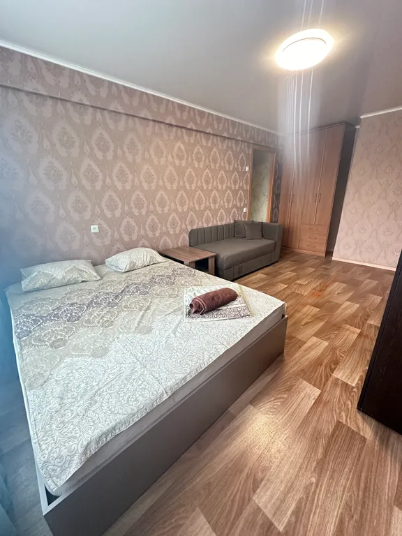 Однокомнатная квартира в 7 микрорайоне — аренда посуточно в Ачинск