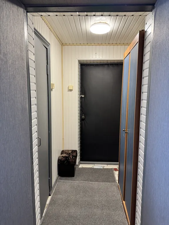 1-комнатная квартира со своим зеленым двориком в тихом центре