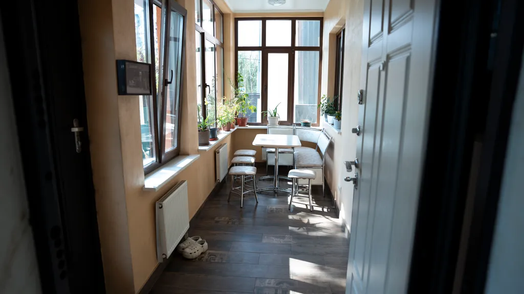 Уютный коттедж с теплым бассейном и большим чаном