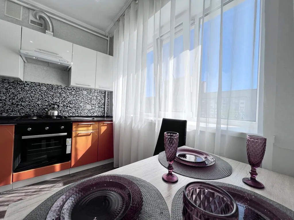 ПЛОЩАДЬ ЛЕНИНА, ЦЕНТР