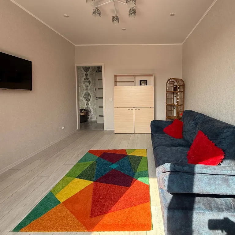 Уютная квартира в центре города с видом на озеро