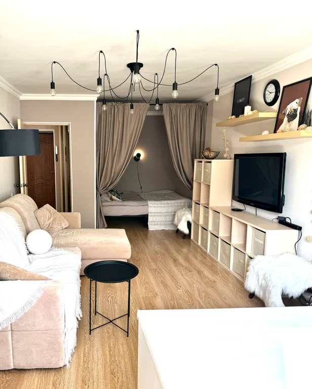 Уютное гнёздышко у леса