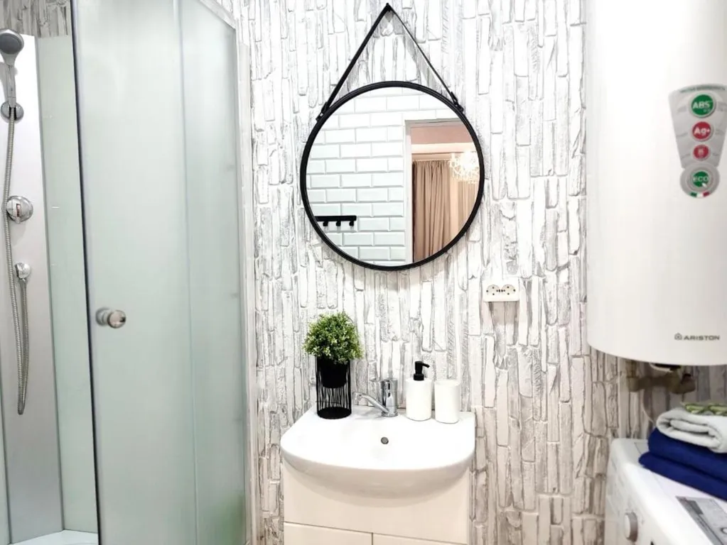 "Домик у моря" - 3 комн квартира