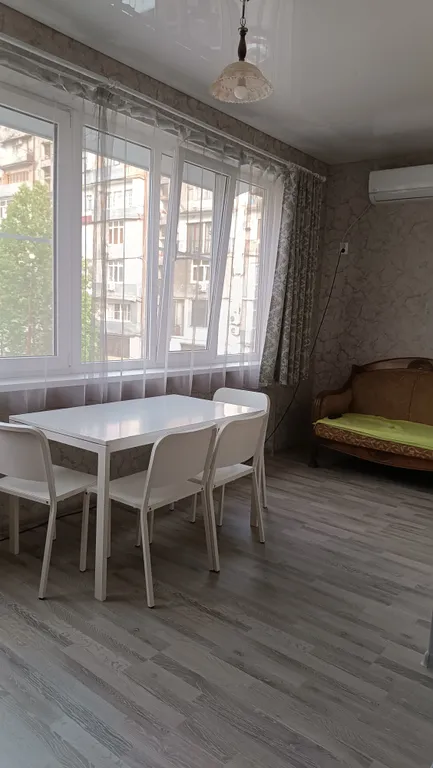 Двухкомнатная квартира у моря