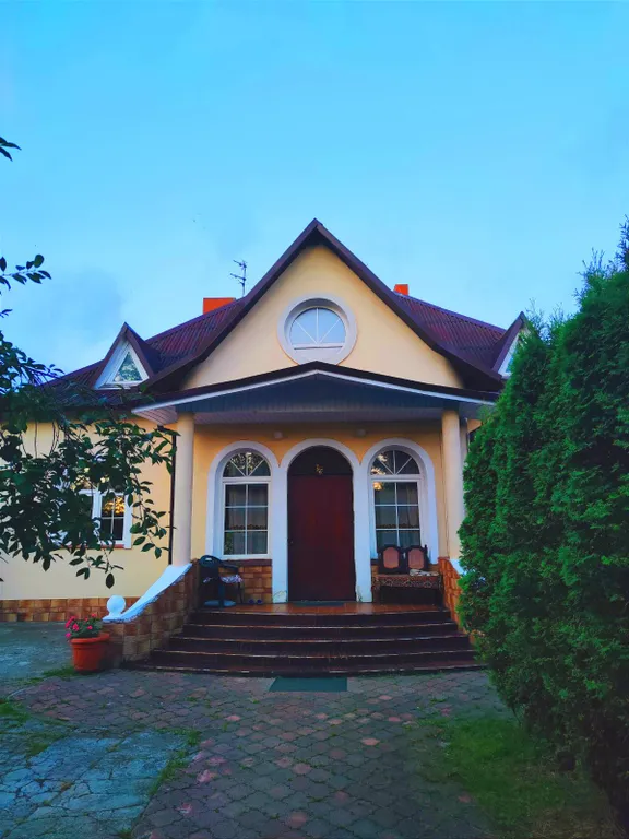 Gold House