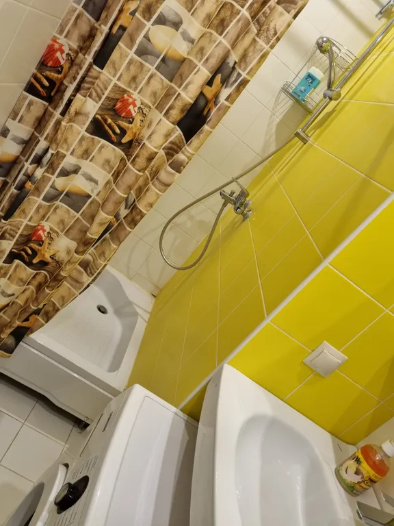 Студия с видом на город