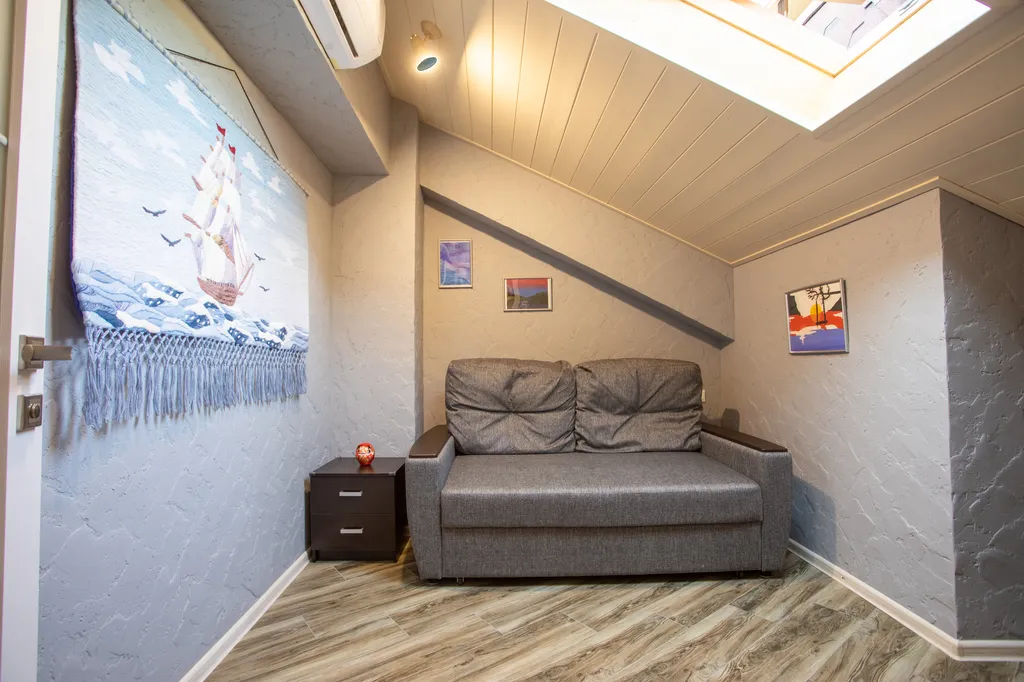 Четырехместный номер с видом на горы №3