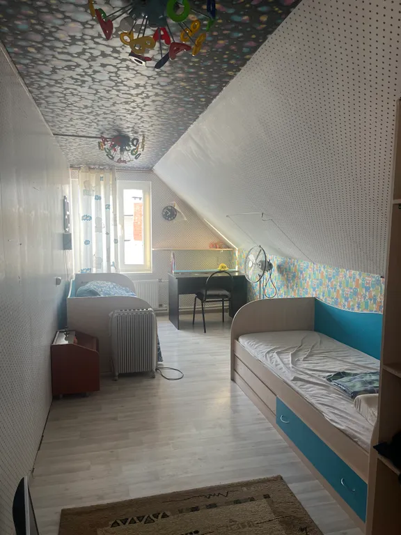 Уютный дом в тихом месте