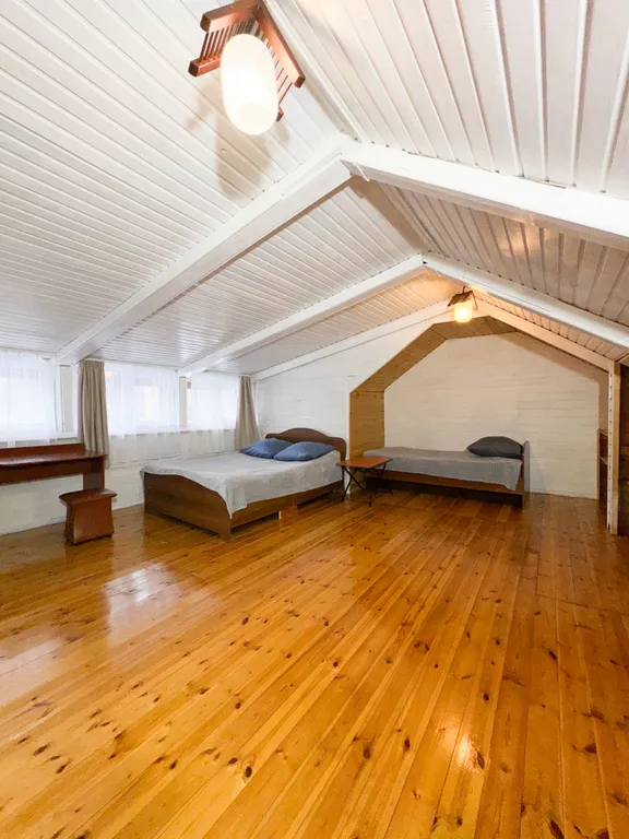 Дом в 3 минутах от источника.
Бесплатная парковка.
Большая кухня.