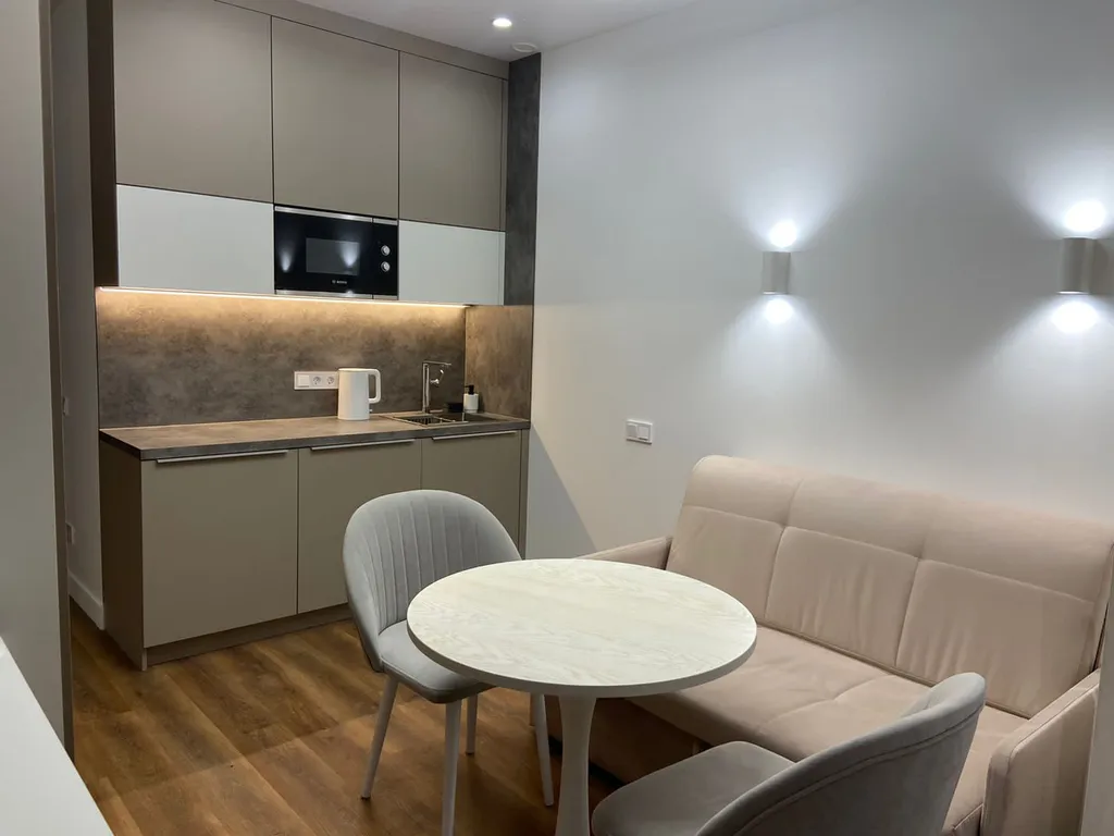 Апартамент в центре Сочи с большим бассейном у моря