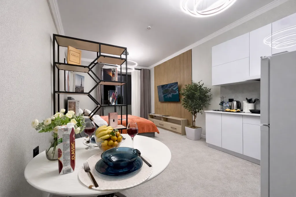 Современная уютная студия с панорамным видом