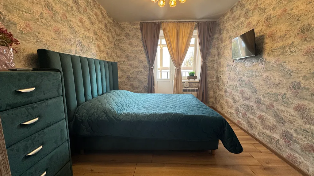 Уютная квартира рядом с парком аттракционов и ж/д вокзалом