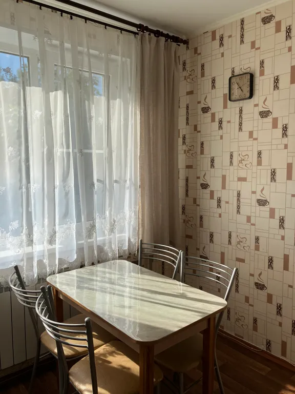 Квартира Уютная квартира, 4 спальных места, отличное расположение, тихий двор — Сланцы