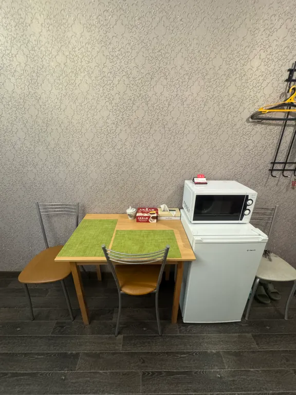 Студия с балконом рядом с улицей Ленина