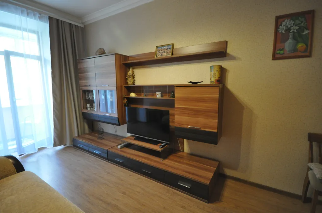 Просторная комфортная 3-комнатная квартира в центре около Акватории