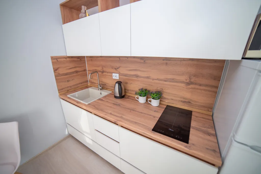 Студия с лоджией на Тенистой 8Б для 4 гостей