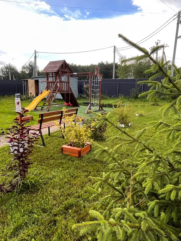 Дом у реки с баней