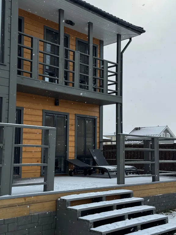 Коттедж Большой семейный дом с панорамными окнами у леса и озера — Семеновское