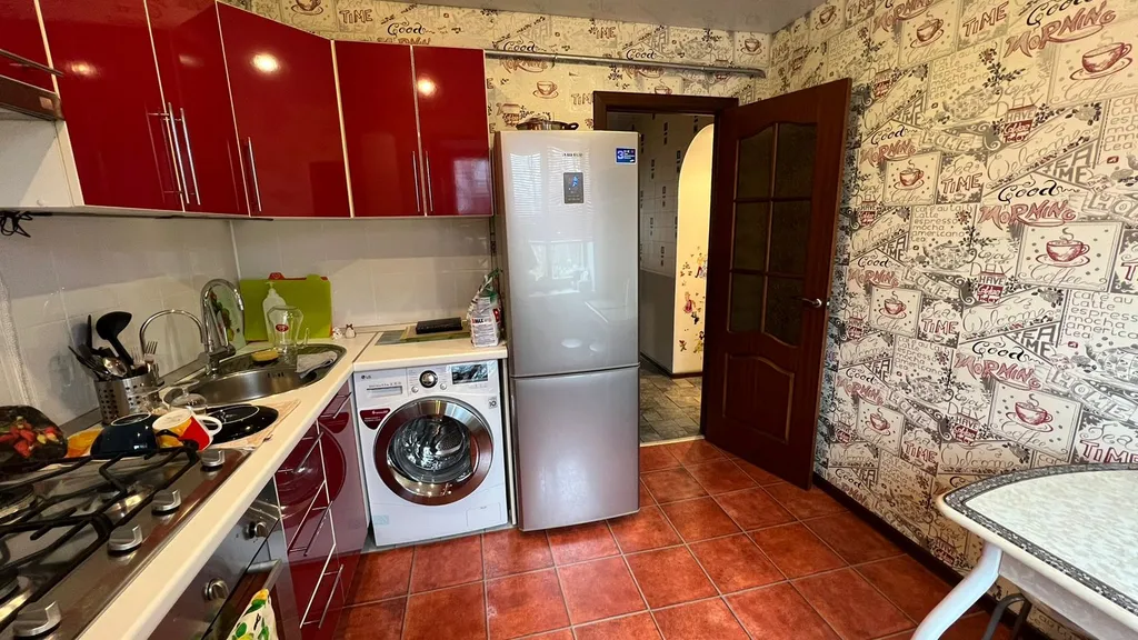 Чистая ухоженная квартира — аренда посуточно в Кировск (Ленинградская область)