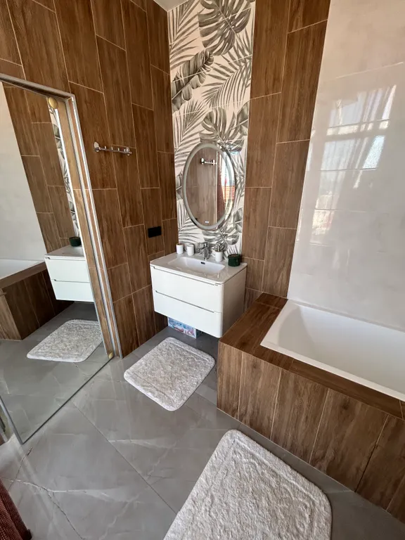 Уютный дом с шикарным видом на море и горы