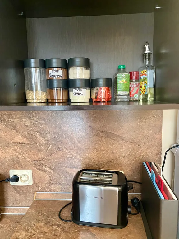 Рядом с черным озером