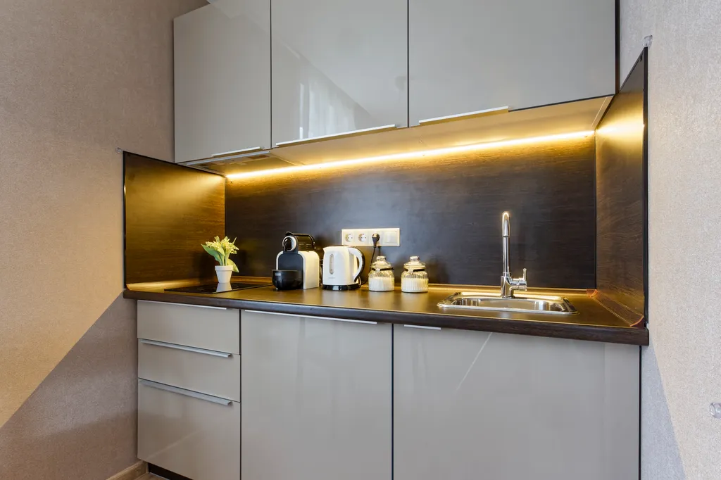 Студия в доме у озера