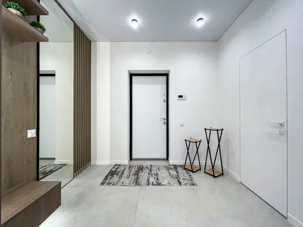 Vip в центре, новый дом, парковка, шлагбаум, окна двор, престижный р-н