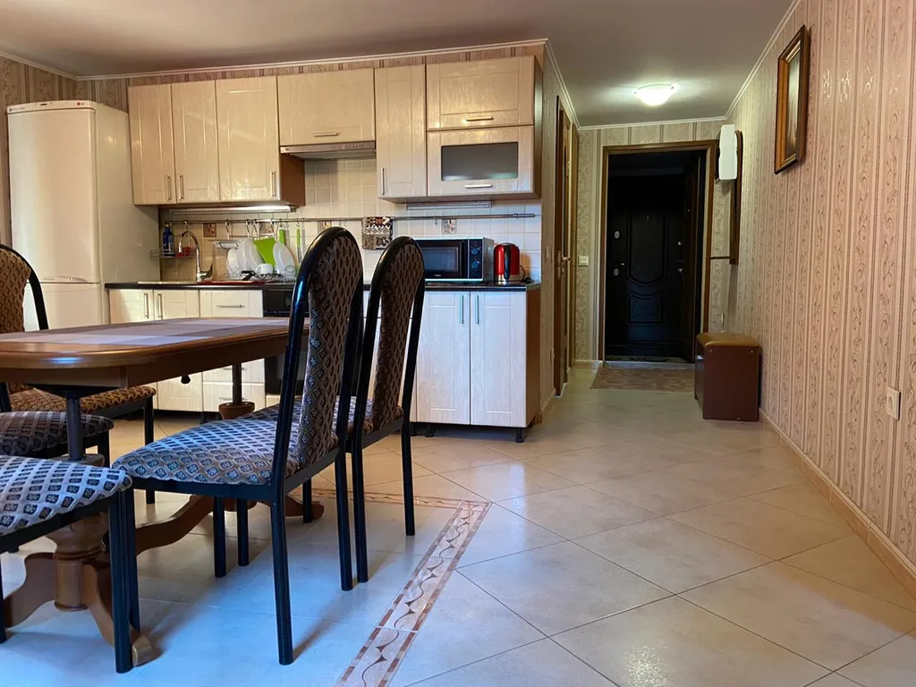 Уютная квартира в центре города рядом с морем