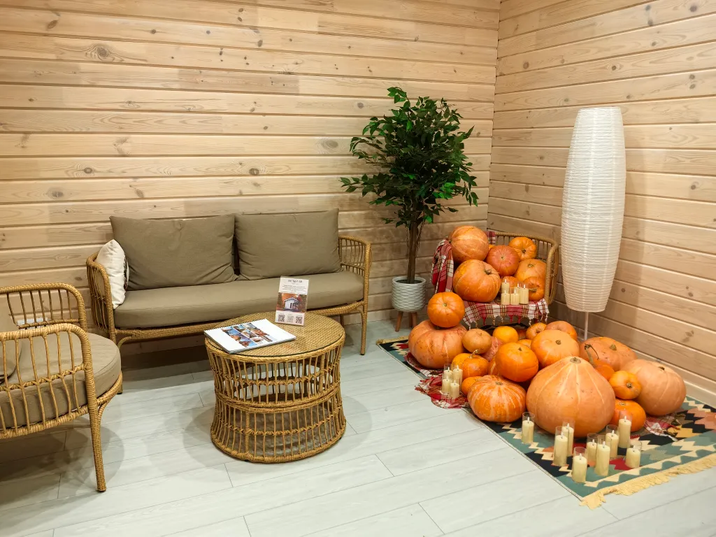 Дома из клееного бруса в хвойном лесу у Камского Моря и Семрука