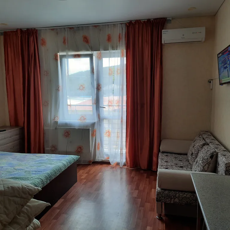 Уютная студия с видом на море