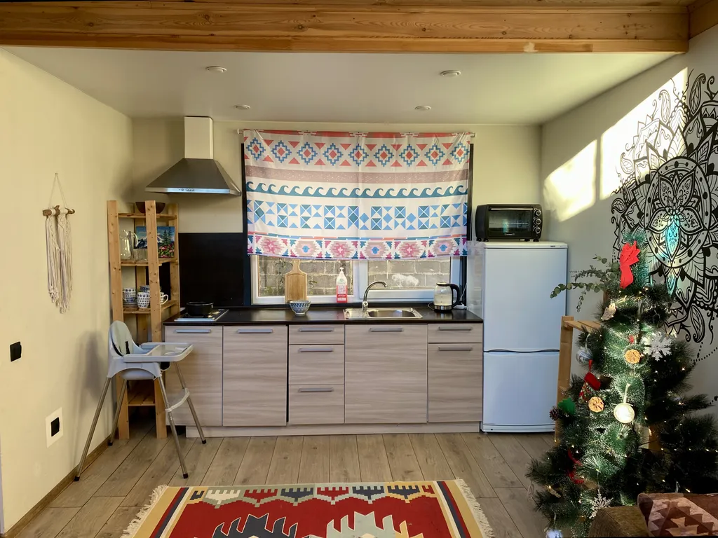 Дом Света с видом на горы в аутентичном пространстве Sunsvet