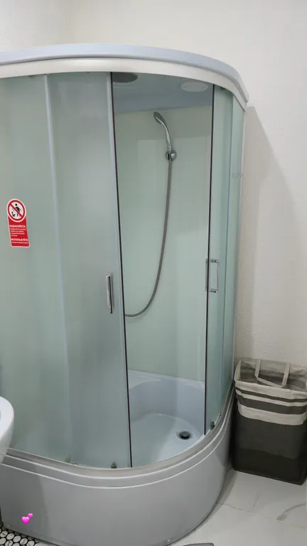 Квартира Квартира Четырехместный номер в центре города,с зоной отдыха и бассейном — Темрюк