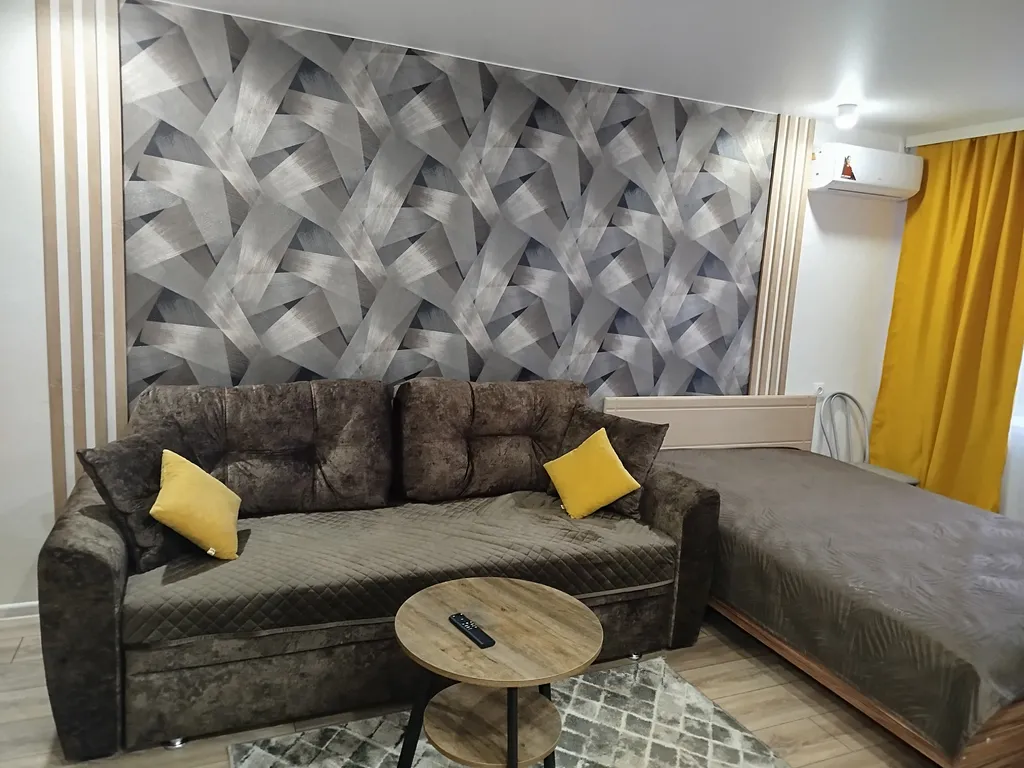 Квартира на площади в центре города — аренда посуточно в Камышин