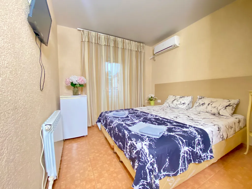 Квартира Двухместный стандарт — аренда посуточно в Геленджик