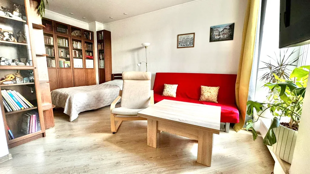 Большая студия на проспекте