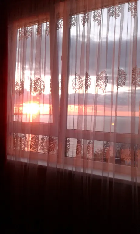 Квартира с красивым видом на море и гору АюДаг