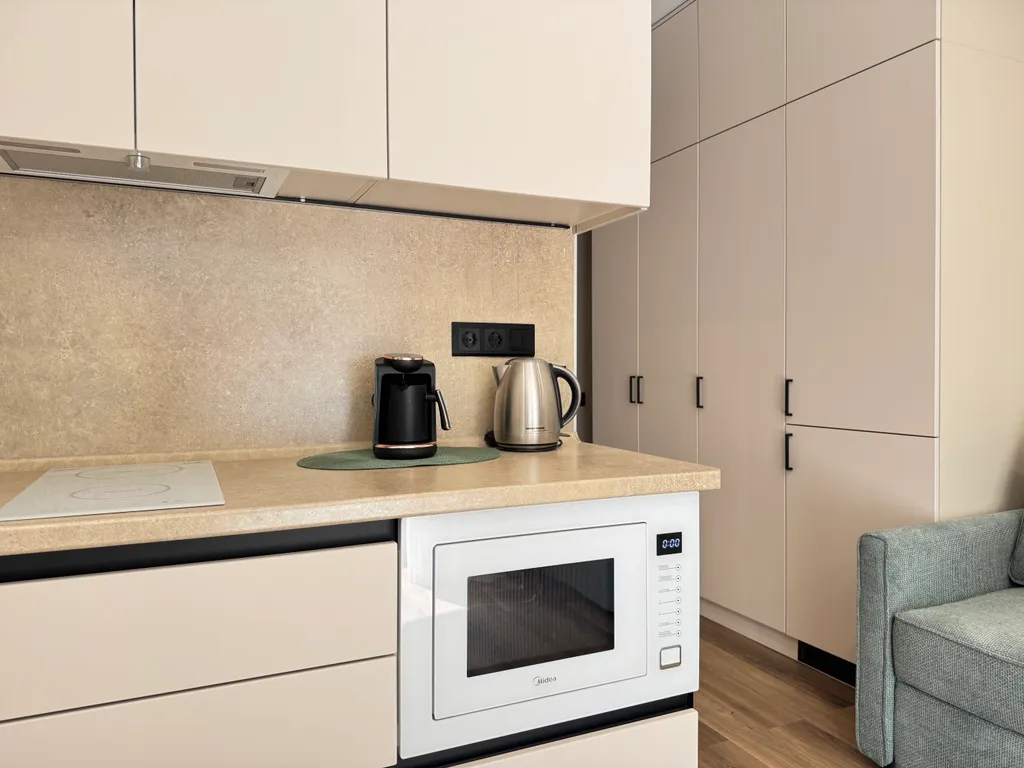 Апартамент с балконом